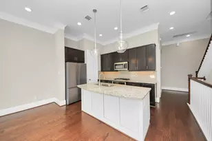 8306 Ginger Oak St, Houston, TX 77055 - Photo 10