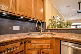 2334 Camden Dr, Houston, TX 77021 - Photo 18