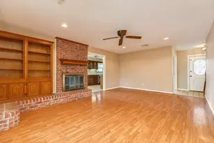 212 Any Way St, Lake Jackson, TX 77566 - Photo 12