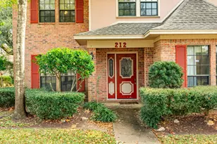 212 Any Way St, Lake Jackson, TX 77566 - Photo 10