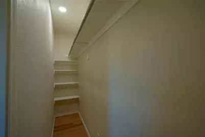 233 S Harrison Street, Longview, TX 75601 - Photo 14