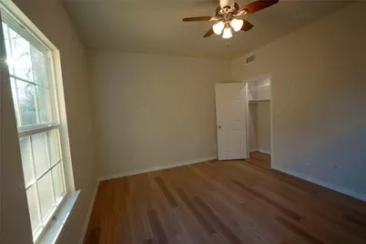 233 S Harrison Street, Longview, TX 75601 - Photo 16