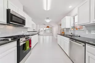 8330 Malin Ct, Houston, TX 77083 - Photo 8