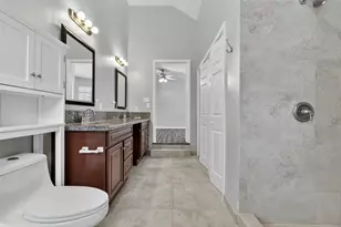 12929 Kingsbridge Ln, Houston, TX 77077 - Photo 22