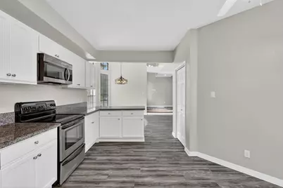 12929 Kingsbridge Lane, Houston, TX 77077 - Photo 16
