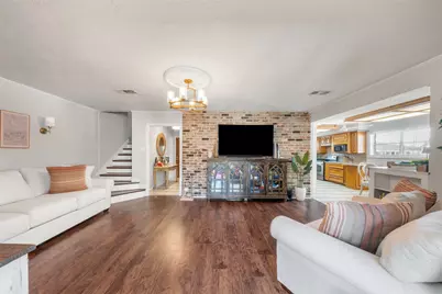 1506 17th Avenue N, Texas City, TX 77590 - Photo 6