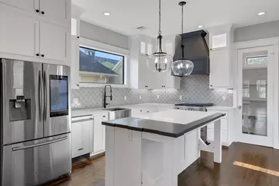 914 Robbie Street, Houston, TX 77009 - Photo 10