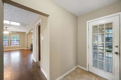 130 Airway Drive, Houston, TX 77037 - Photo 16