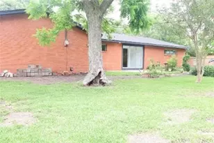 1903 Evergreen Ln, La Marque, TX 77568 - Photo 18