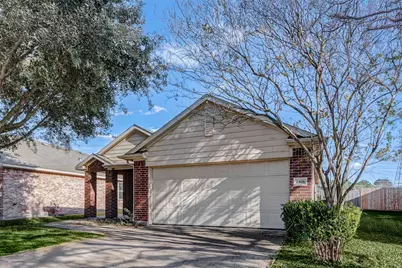 2406 Seahorse Bend Drive, Katy, TX 77449 - Photo 32