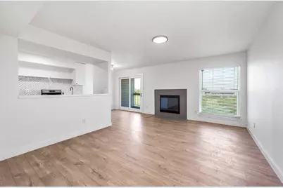 7600 Emmett F Lowry Expressway #1006, Texas City, TX 77591 - Photo 8