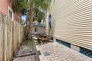 2002 Avenue K, Galveston, TX 77550 - Photo 34