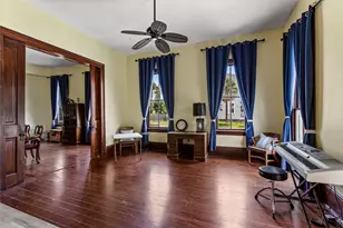 2002 Avenue K, Galveston, TX 77550 - Photo 6