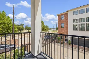 1029 Green Kensington Dr, Houston, TX 77008 - Photo 22