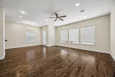 1029 Green Kensington Drive, Houston, TX 77008 - Photo 10