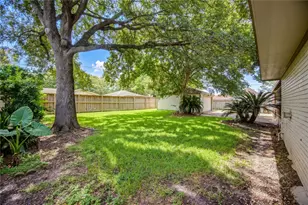 2117 Willow Wisp Dr, Seabrook, TX 77586 - Photo 36