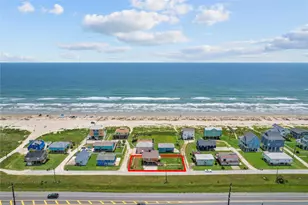 21216 Gulf Dr, Galveston, TX 77554 - Photo 2