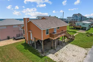 21216 Gulf Dr, Galveston, TX 77554 - Photo 6