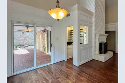 9807 Oak Point Drive, Houston, TX 77055 - Photo 14