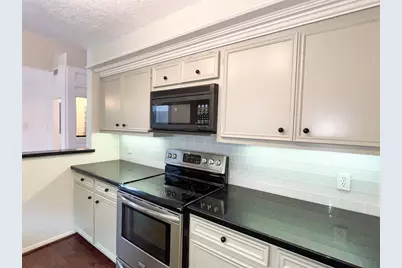 9807 Oak Point Drive, Houston, TX 77055 - Photo 24