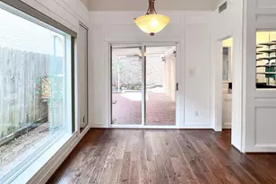 9807 Oak Point Dr, Houston, TX 77055 - Photo 18