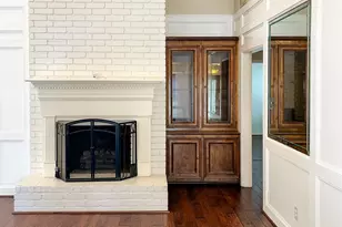 9807 Oak Point Dr, Houston, TX 77055 - Photo 12