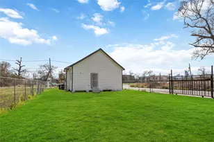 4003 New Orleans St, Houston, TX 77020 - Photo 22