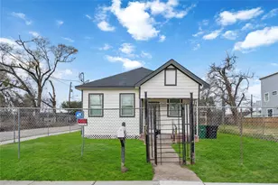 4003 New Orleans St, Houston, TX 77020 - Photo 1
