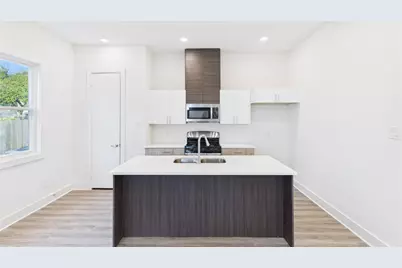 9607 Habitat Street, Houston, TX 77075 - Photo 8