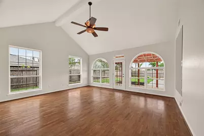 2406 Droxford Drive, Houston, TX 77008 - Photo 10