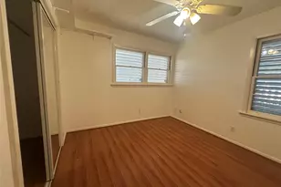 7209 Sycamore Dr, Galveston, TX 77551 - Photo 24