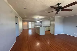 7209 Sycamore Dr, Galveston, TX 77551 - Photo 14