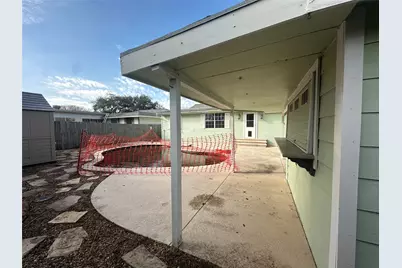 7209 Sycamore Drive, Galveston, TX 77551 - Photo 34