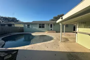 7209 Sycamore Dr, Galveston, TX 77551 - Photo 38