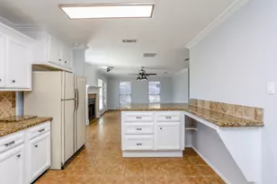 8123 Big Oak Trail Dr, Houston, TX 77040 - Photo 12