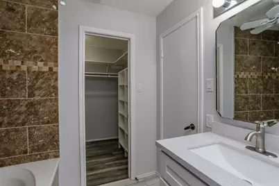 8123 Big Oak Trail Drive, Houston, TX 77040 - Photo 36