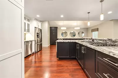 15739 Fleetwood Oaks Drive, Houston, TX 77079 - Photo 4