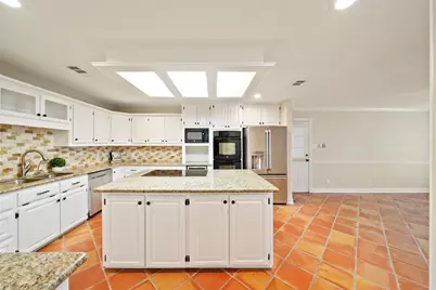 1910 Avenue L, Santa Fe, TX 77510 - Photo 18