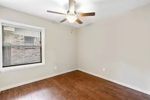 69 Fallshire Dr, The Woodlands, TX 77381 - Photo 28