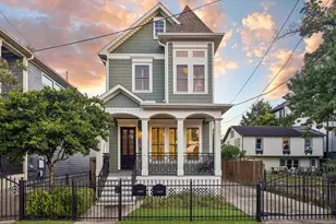 1332 W 21st St, Houston, TX 77008 - Photo 1