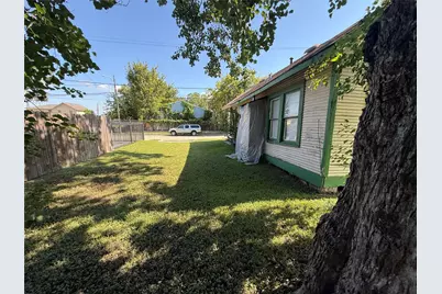 1109 N Cesar Chavez Boulevard, Houston, TX 77011 - Photo 10