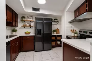 10811 Richmond Ave, Houston, TX 77042 - Photo 6