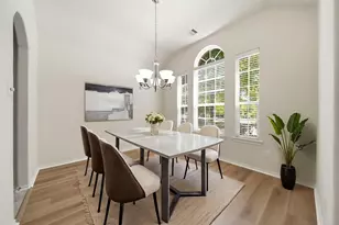 123 N Hawkhurst Cir, Magnolia, TX 77354 - Photo 6