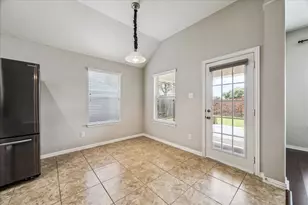 2821 Chinaberry Park Ln, League City, TX 77573 - Photo 10