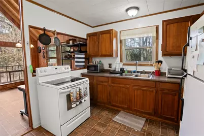 20 Shannon, Huntsville, TX 77320 - Photo 14