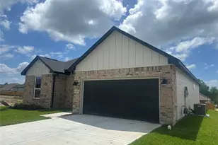 12059 Curlin Dr, Montgomery, TX 77318 - Photo 2