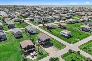 4118 Hardin Dr, Galveston, TX 77554 - Photo 32