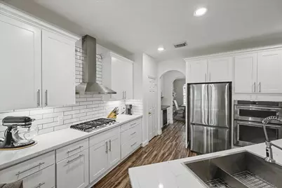 115 Zephyr Bend Place, The Woodlands, TX 77381 - Photo 22
