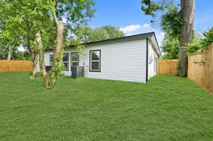 5941 Southlea St, Houston, TX 77033 - Photo 20