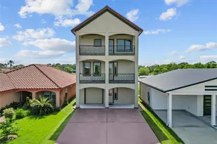 607 28th St, Dickinson, TX 77539 - Photo 2